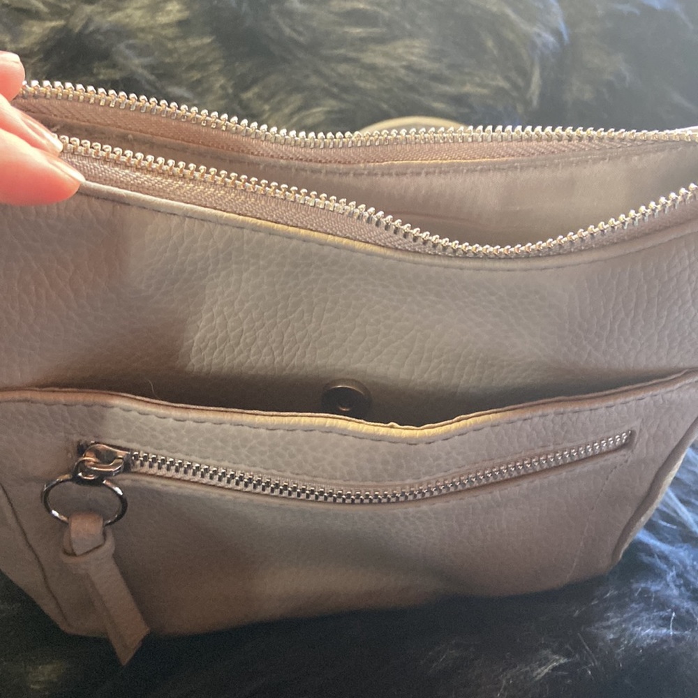 Purse - Picture 5 of 9